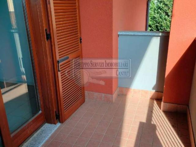 Villa Schiera in vendita a Menegardo, Bregnano