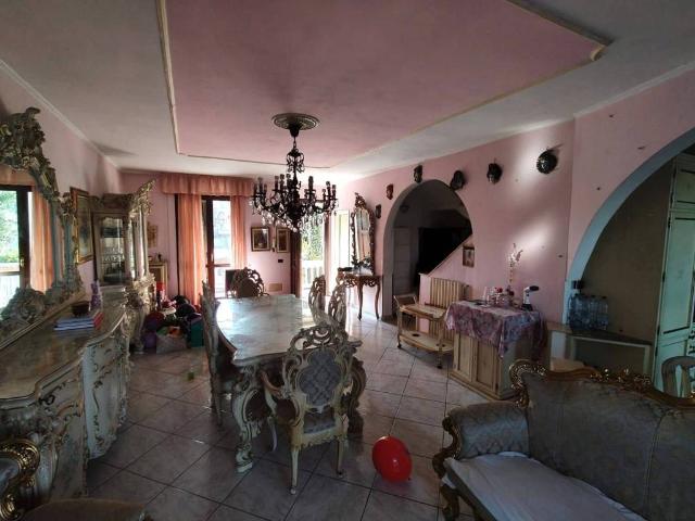 Villa Schiera in vendita a Brembate, Lombardia