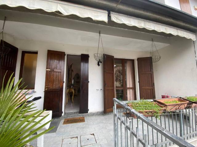 Villa Schiera in vendita a Brembate, Lombardia