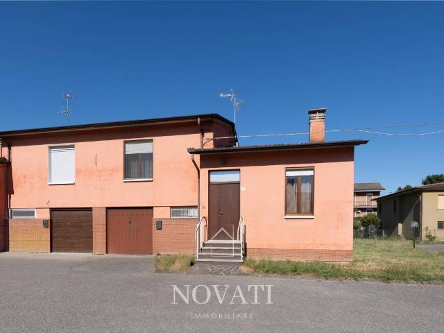 Villa Schiera in vendita a Brembio, Lombardia