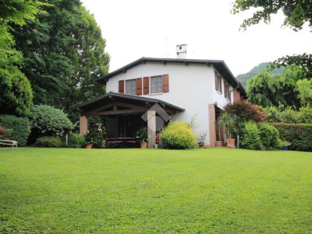 Villa Indipendente in vendita a Zona Nord, Brescia