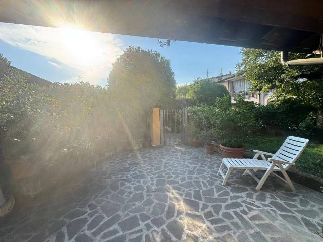 Appartamento in vendita a Zona Est, Brescia