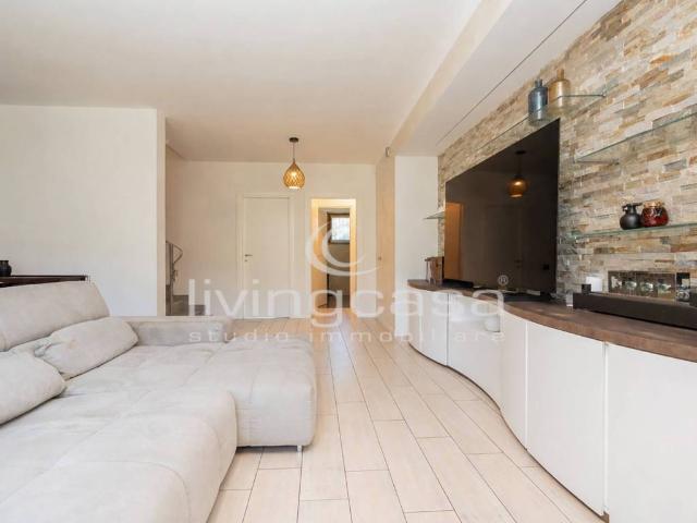 Villa Schiera in vendita a Mulino di Peregallo, Briosco