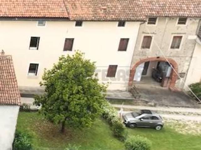 Villa Schiera in vendita a Brogliano, Veneto