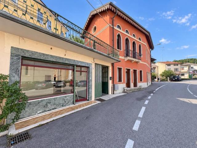 Villa Schiera in vendita a Brogliano, Vicenza