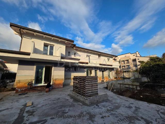 Villa Schiera in vendita a San Damiano, Brugherio