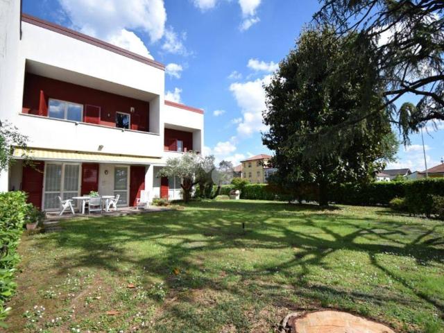 Villa Schiera in vendita a Brugherio, Lombardia