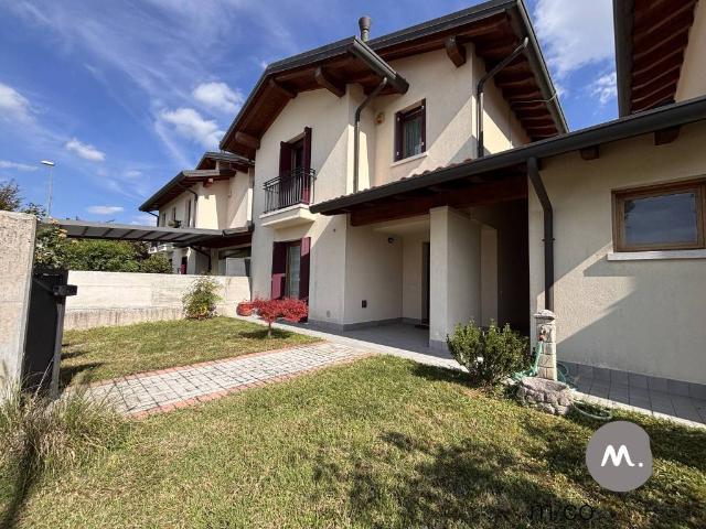 Villa Schiera in vendita a Brugnera, Friuli-Venezia Giulia