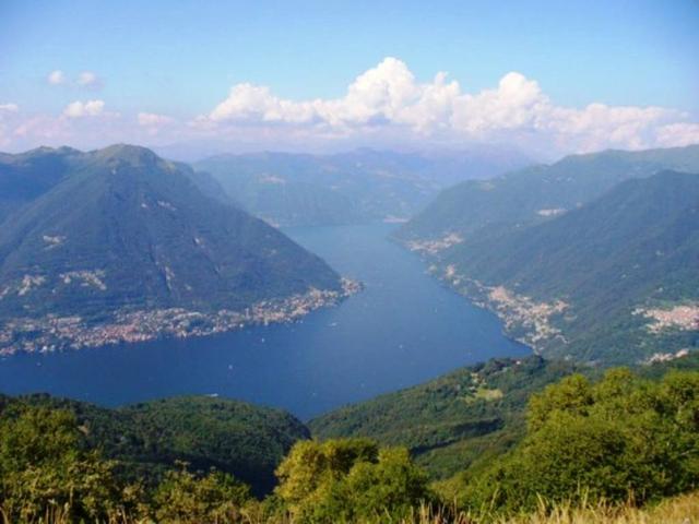 Villa Schiera in vendita a Brunate, Lombardia