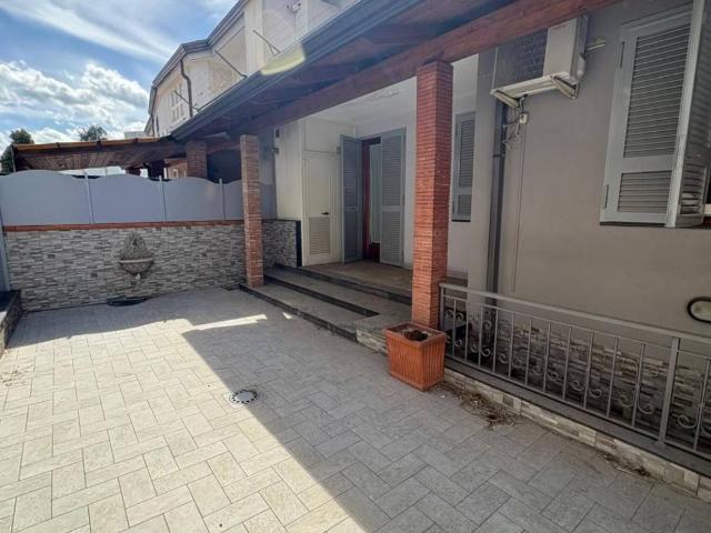 Villa Schiera in vendita a Brusciano, Campania