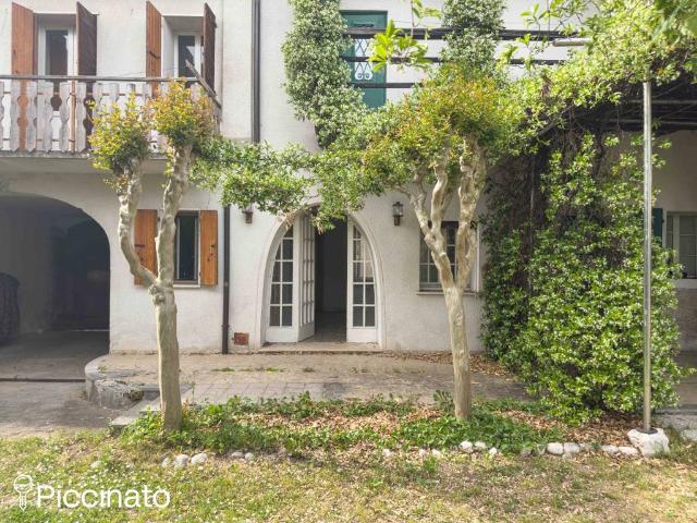 Villa Schiera in vendita a Budoia, Friuli-Venezia Giulia