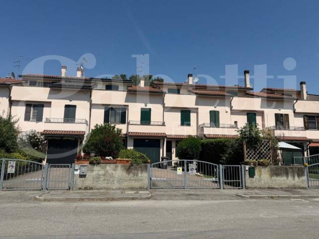 Villa Schiera in vendita a Budrio, Reggio Emilia