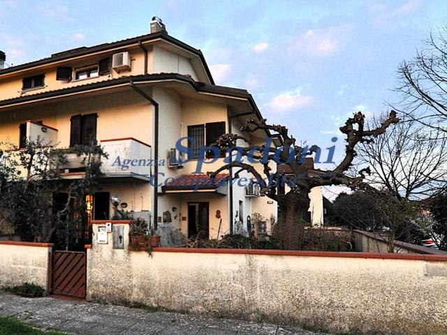 Villa Schiera in vendita a Santa Maria, Buggiano