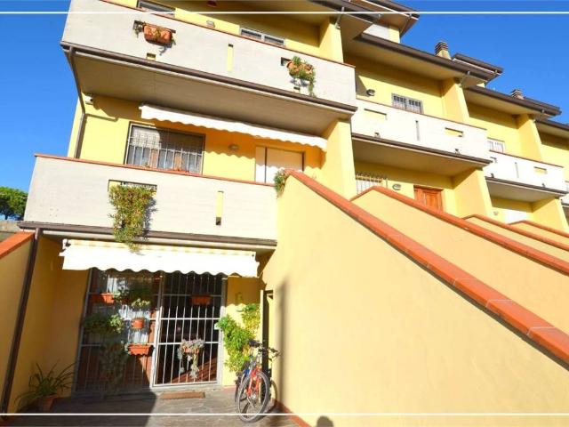 Villa Schiera in vendita a Pistoia