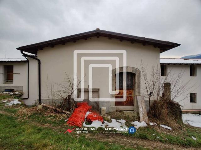 Villa Schiera in vendita a Cantone, Introdacqua
