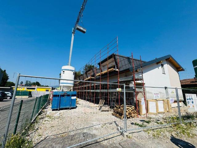Villa Schiera in vendita a Bulgarograsso, Lombardia