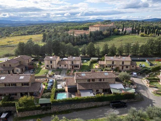 Villa Schiera in vendita a Buonconvento, Toscana