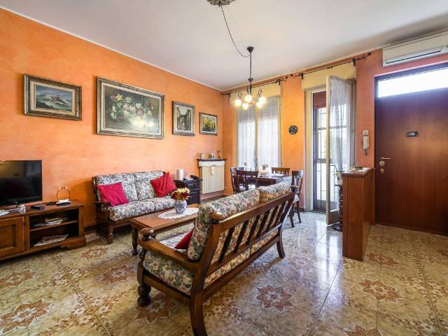 Villa Schiera in vendita a Burago Di Molgora, Lombardia