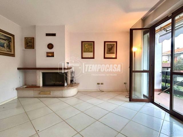 Villa Schiera in vendita a Buscate, Lombardia