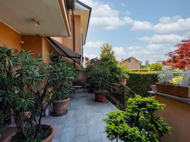 Villa Schiera in vendita a Busnago, Monza e della Brianza