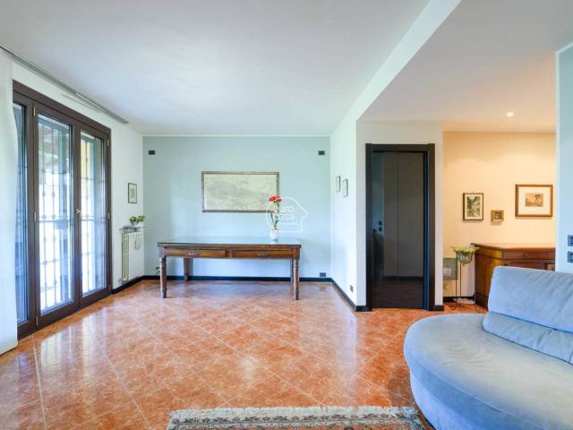 Villa Schiera in vendita a Bussero, Lombardia