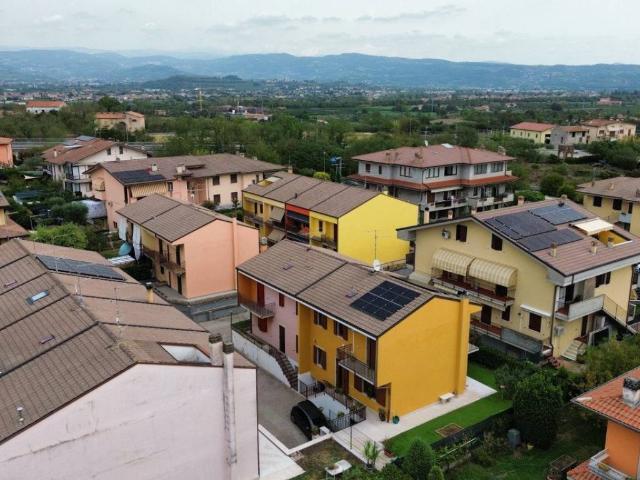 Villa Schiera in vendita a Bussolengo, Veneto