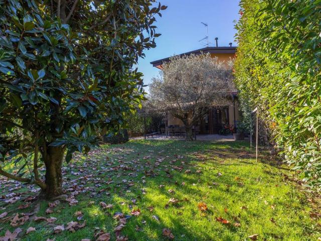 Villa Schiera in vendita a Busto Arsizio, Lombardia