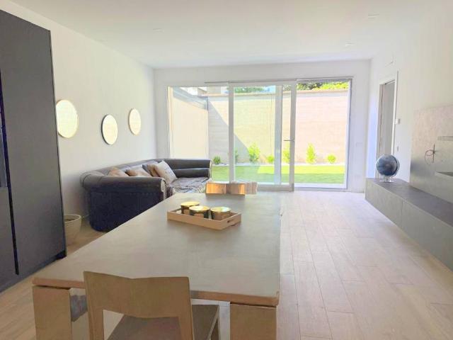 Villa Schiera in vendita a Sant'Edoardo, Busto Arsizio