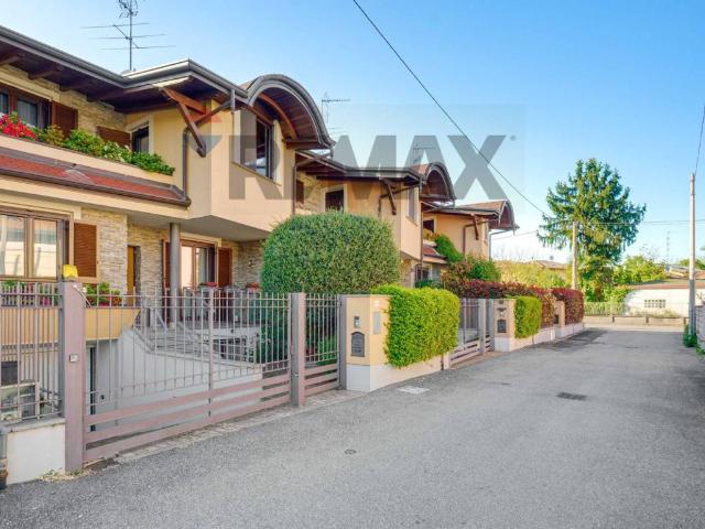 Villa Schiera in vendita a Madonna Regina, Busto Arsizio