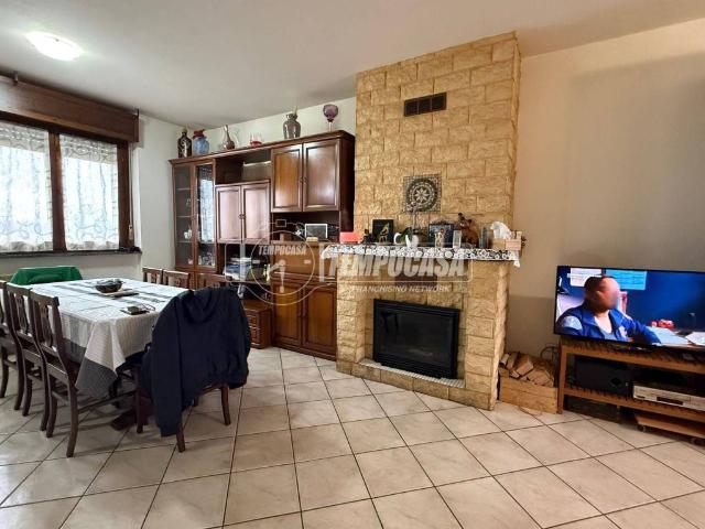 Villa Schiera in vendita a Olcella, Dairago