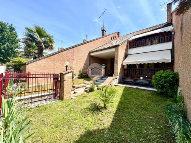 Villa Schiera in vendita a Ferriera, Piemonte