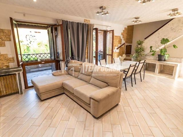 Villa Schiera in vendita a Ferriera, Piemonte