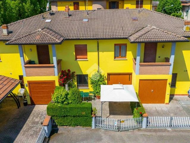 Villa Schiera in vendita a Terra di Mezzo, Re