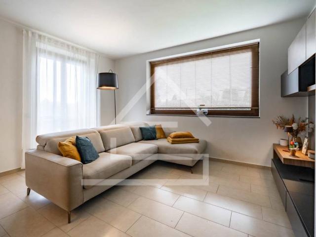 Villa Schiera in vendita a Cadorago, Lombardia