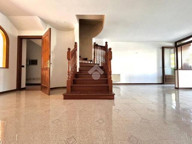 Villa Schiera in vendita a Fonte, Caerano San Marco