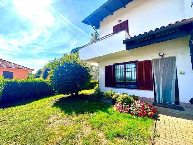 Villa Schiera in vendita a Unione Montana di Comuni delle Valli di Lanzo, Ceronda e Casternone, Piemonte