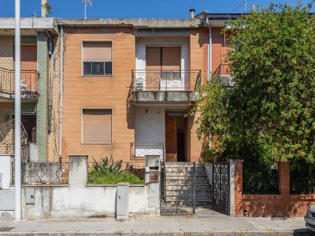 Villa Schiera in vendita a Genneruxi, Cagliari
