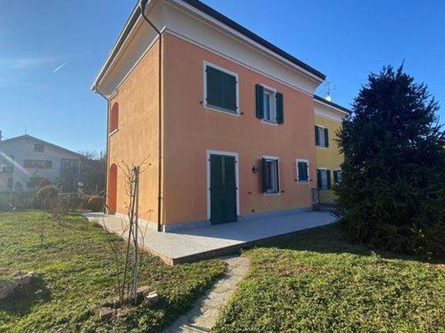 Villa Schiera in vendita a Cairo Montenotte, Liguria