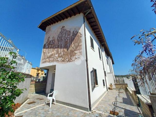 Villa Schiera in vendita a Calcata, Lazio