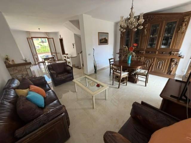 Villa Schiera in vendita a Nicosia-Rezzano, Calci