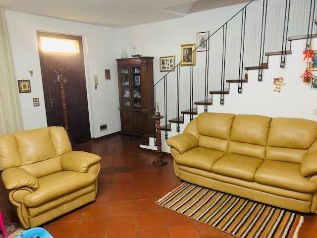 Villa Schiera in vendita a Nicosia-Rezzano, Calci