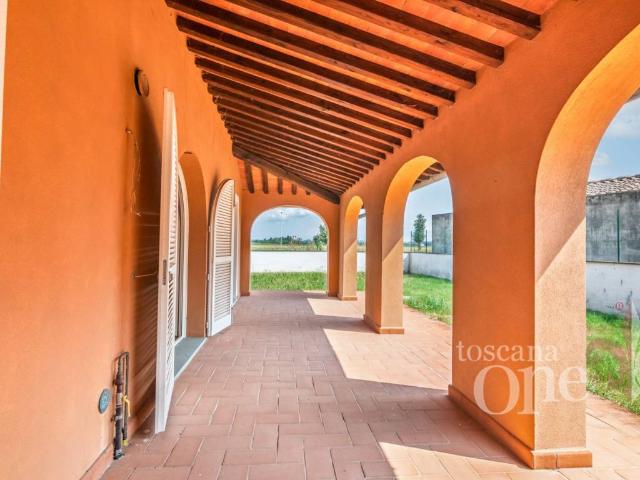 Villa Schiera in vendita a Calcinaia, Toscana