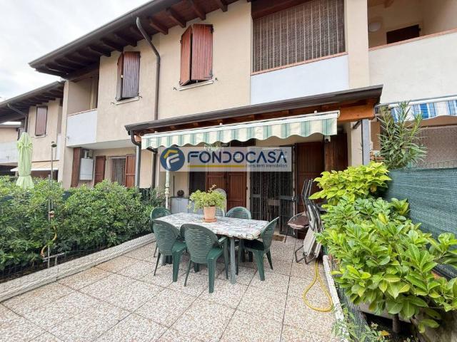Villa Schiera in vendita a Calcinato, Lombardia