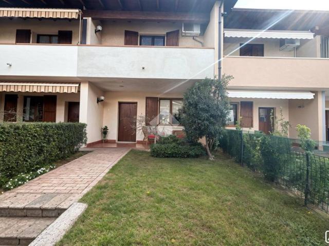 Villa Schiera in vendita a Calcinato, Lombardia