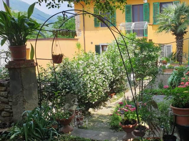 Villa Schiera in vendita a La Chiusa, Calenzano