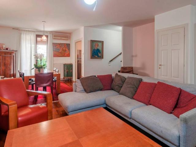 Villa Schiera in vendita a Calvagese Della Riviera, Lombardia