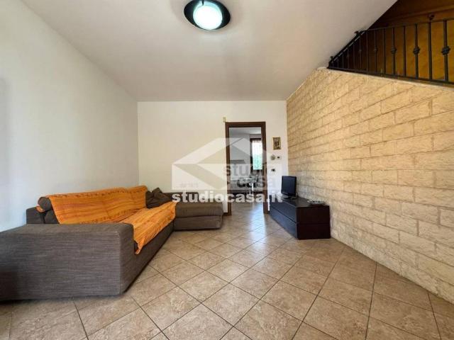 Villa Schiera in vendita a Calvenzano, Lombardia
