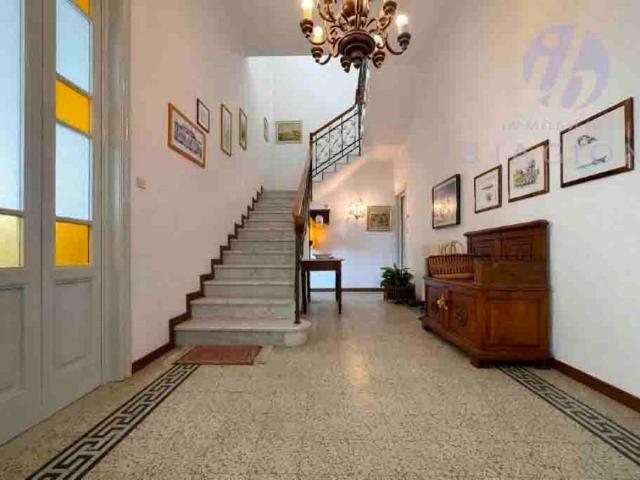 Villa Schiera in vendita a Camaiore, Toscana