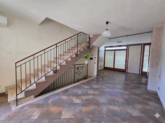 Villa Schiera in vendita a Camaiore, Toscana