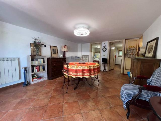 Villa Schiera in vendita a Camaiore, Toscana